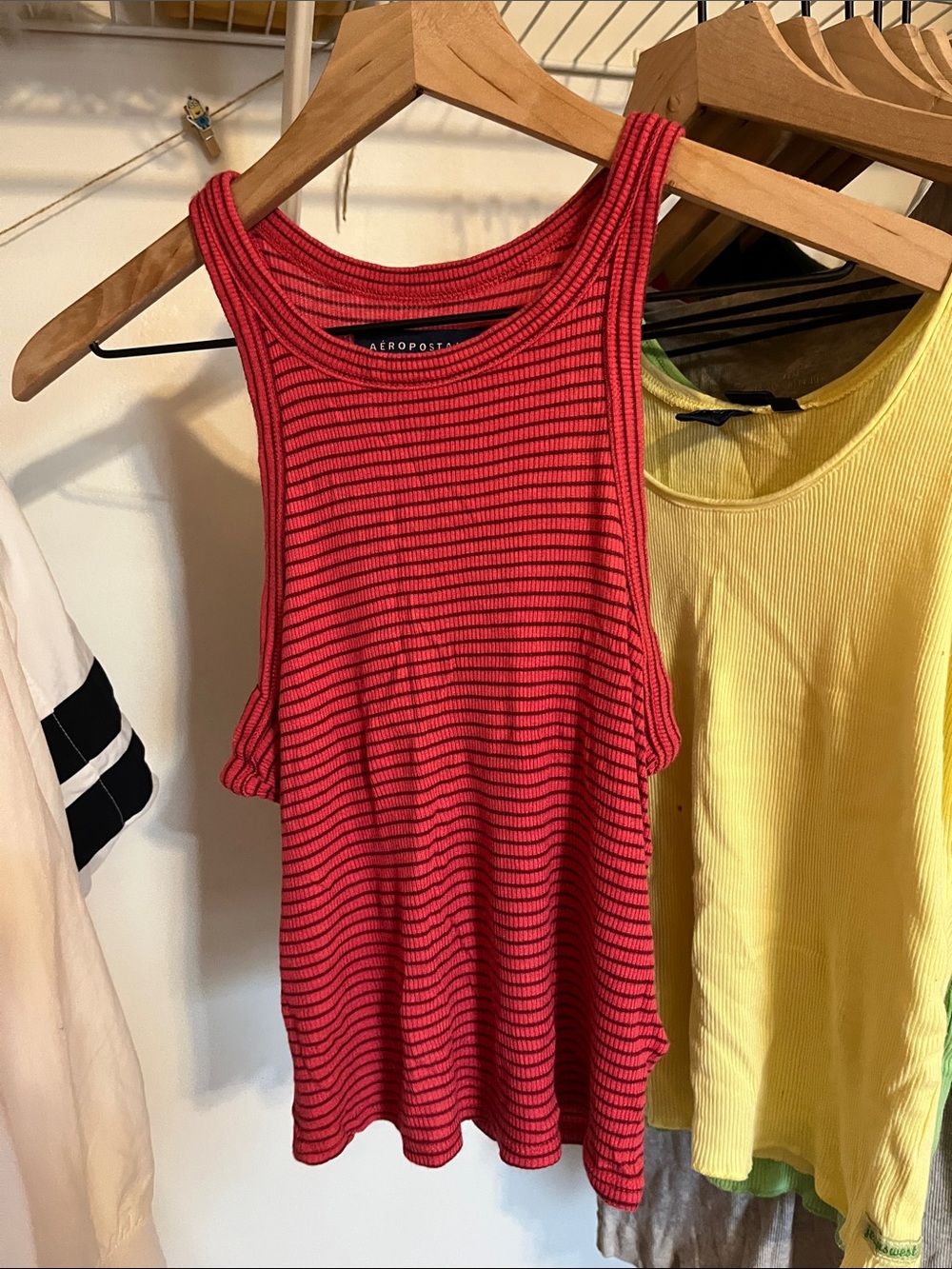 7 Mixed Color Ribbed Tank Tops Assorted - Picture 2 of 8